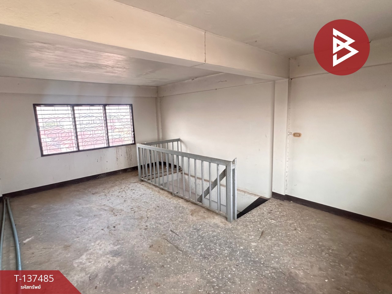 ขายอาคารพาณิชย์ 3 ชั้นครึ่ง ถ.ชาญเวชกิจ แยกก๊กหลี พิษณุโลก ใกล้สนามบิน 9