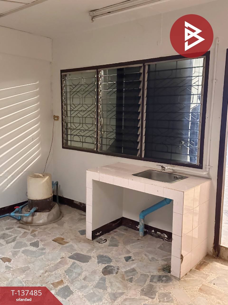 ขายอาคารพาณิชย์ 3 ชั้นครึ่ง ถ.ชาญเวชกิจ แยกก๊กหลี พิษณุโลก ใกล้สนามบิน 7