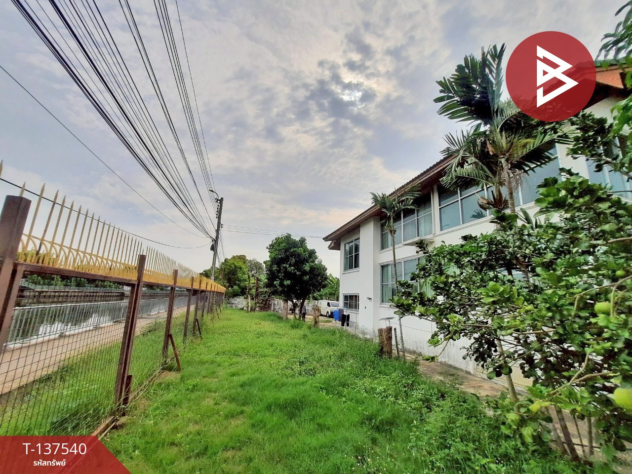 ขายด่วนบ้านเดี่ยว 2 ชั้น เนื้อที่ 150 ตร.วา ประเวศ กรุงเทพฯ 13