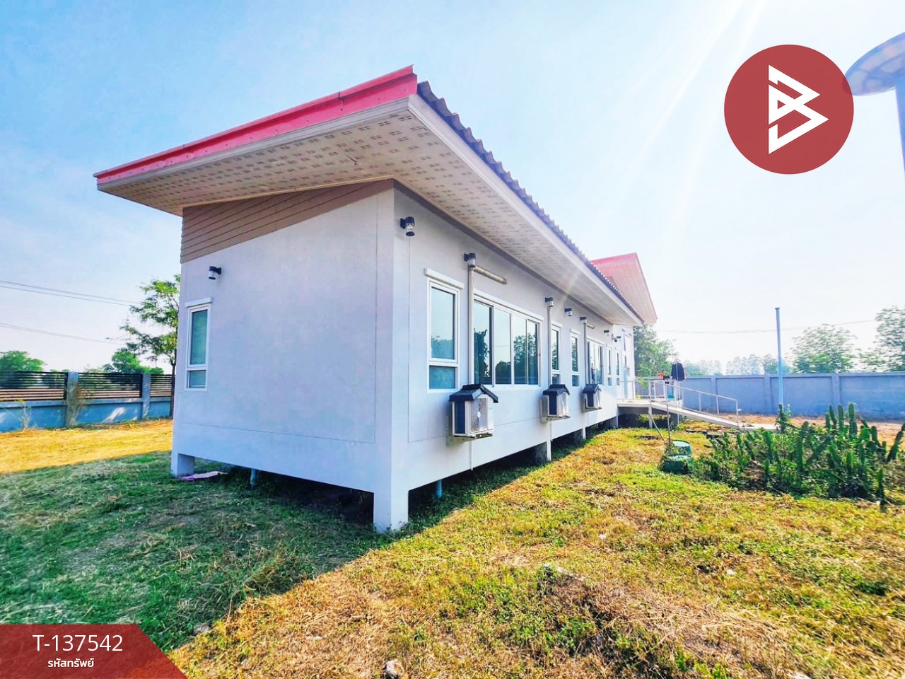 ขายบ้านเดี่ยวพร้อมที่ดิน เนื้อที่ 2 ไร่ 1 งาน 66.0 ตารางวา ดอนเจดีย์ สุพรรณบุรี 2