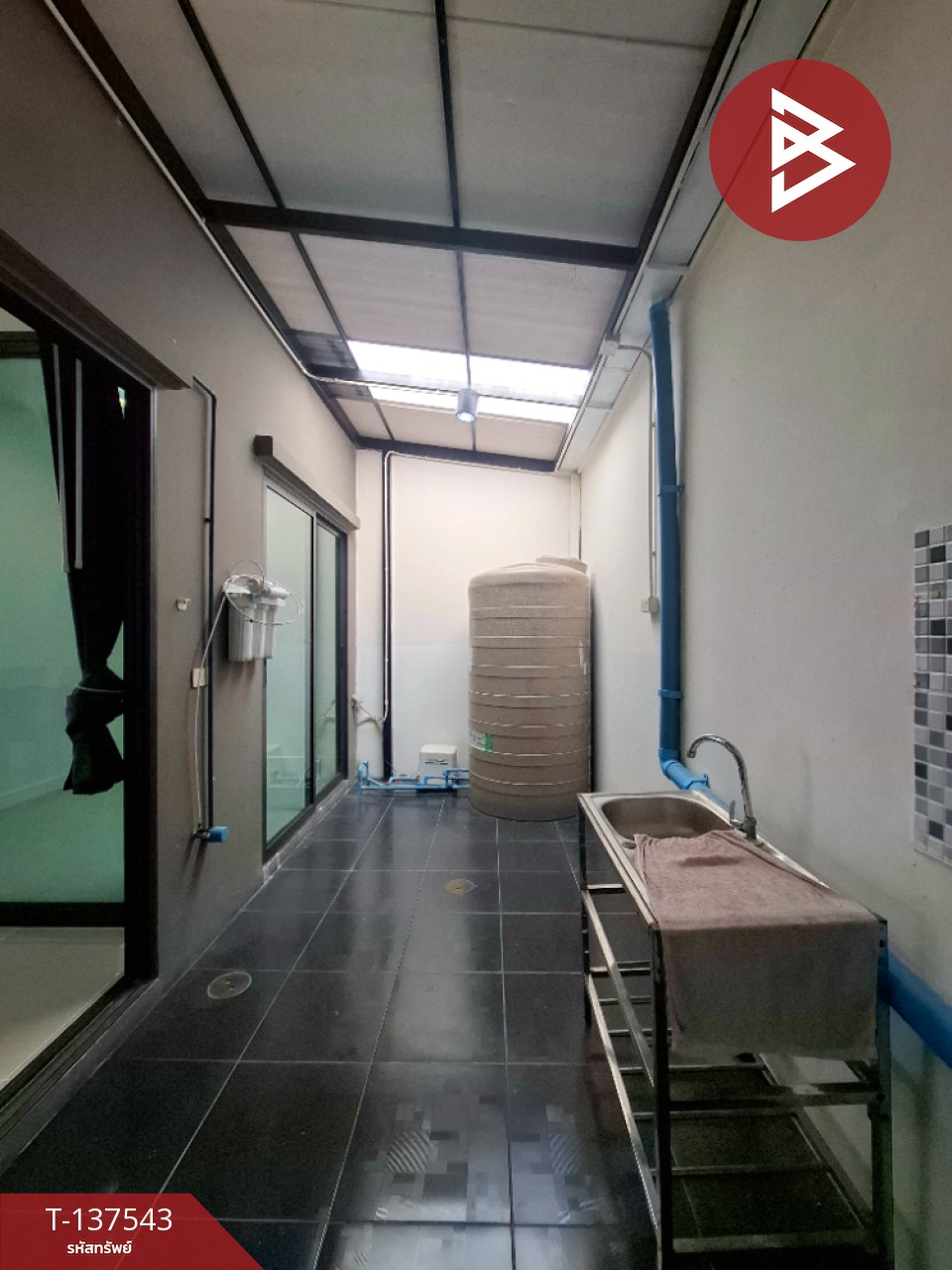 ขายทาวน์โฮม 2 ชั้น หมู่บ้านพาทิโอ ลาดกระบัง-มอเตอร์เวย์ (Patio Ladkrabang-Motorway) กรุงเทพฯ พร้อมอยู่ 9