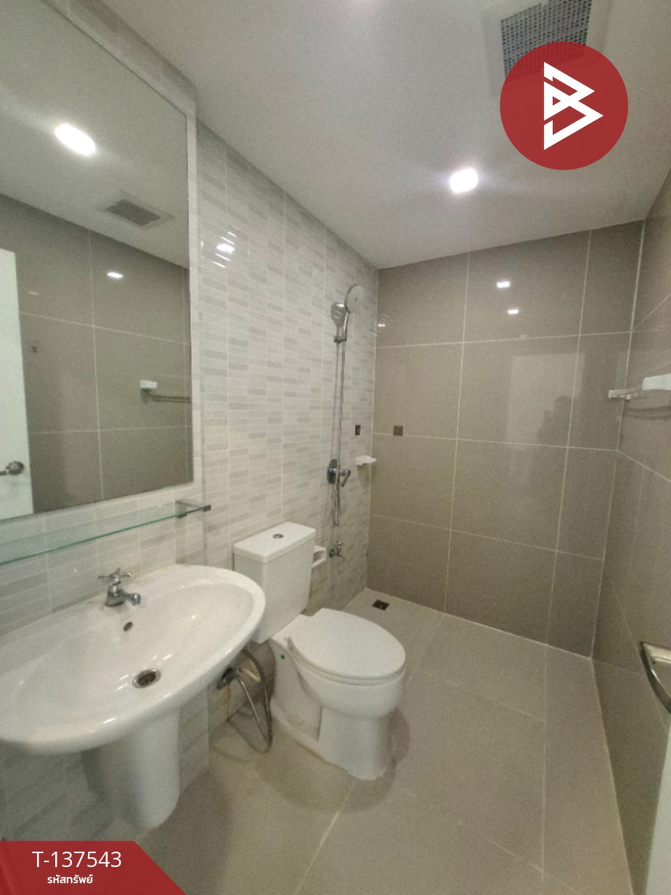 ขายทาวน์โฮม 2 ชั้น หมู่บ้านพาทิโอ ลาดกระบัง-มอเตอร์เวย์ (Patio Ladkrabang-Motorway) กรุงเทพฯ พร้อมอยู่ 12