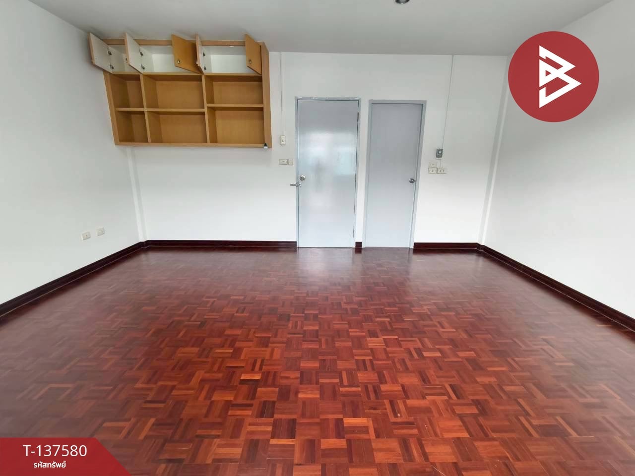 ขายด่วนทาวน์เฮ้าส์ หมู่บ้านพาร์คแกลเลอรี่ ศรีนครินทร์ รีโนเวทใหม่ พร้อมเข้าอยู่ 11