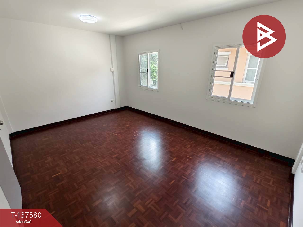 ขายด่วนทาวน์เฮ้าส์ หมู่บ้านพาร์คแกลเลอรี่ ศรีนครินทร์ รีโนเวทใหม่ พร้อมเข้าอยู่ 8