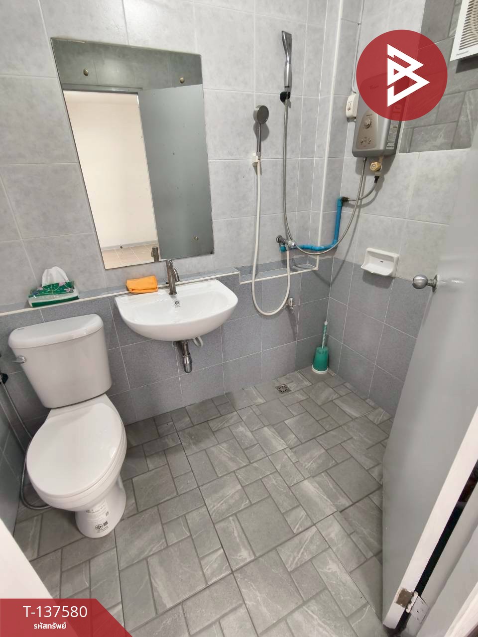 ขายด่วนทาวน์เฮ้าส์ หมู่บ้านพาร์คแกลเลอรี่ ศรีนครินทร์ รีโนเวทใหม่ พร้อมเข้าอยู่ 15