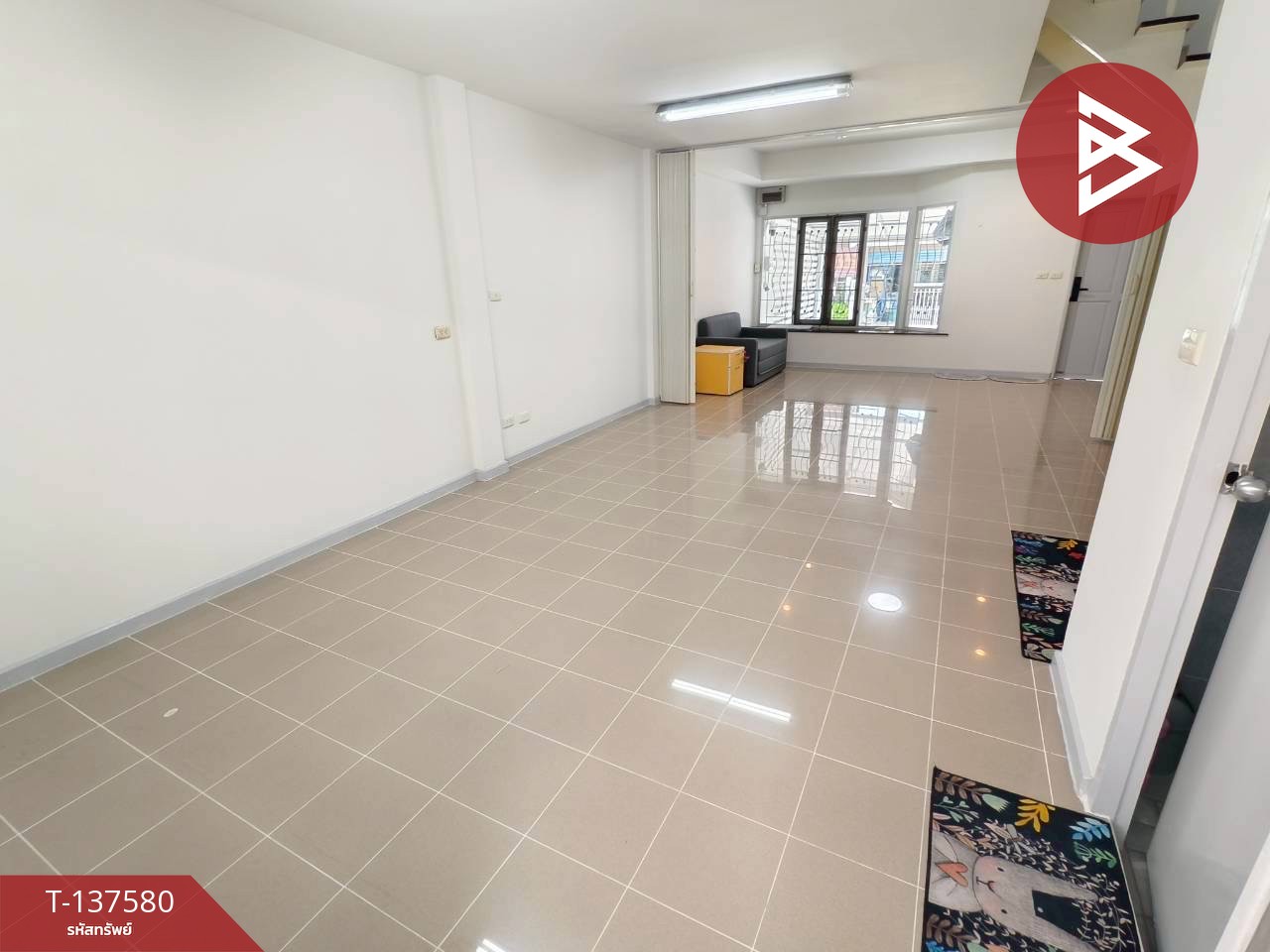 ขายด่วนทาวน์เฮ้าส์ หมู่บ้านพาร์คแกลเลอรี่ ศรีนครินทร์ รีโนเวทใหม่ พร้อมเข้าอยู่ 6