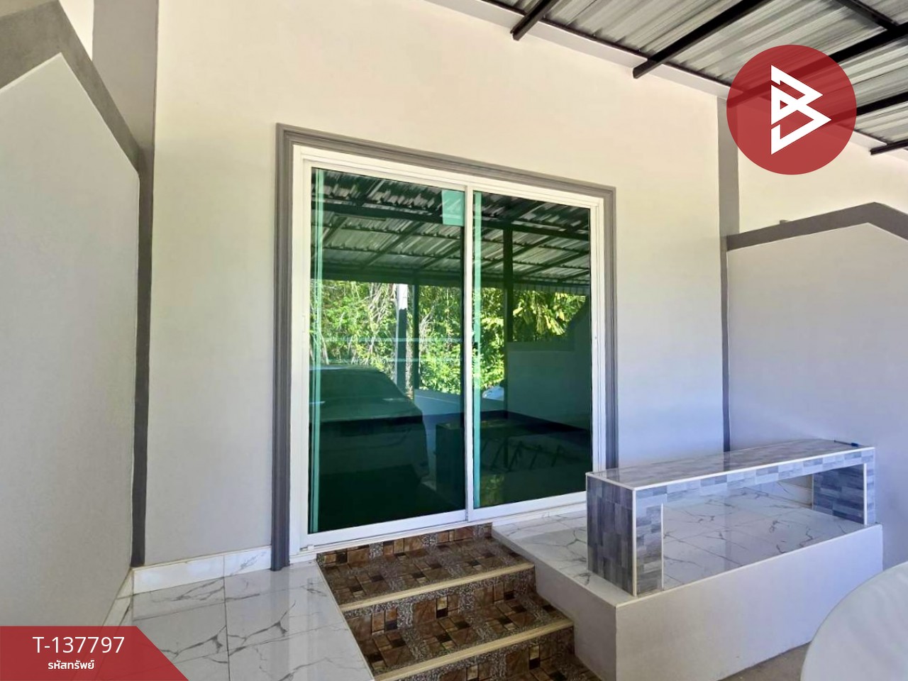 ขายทาวน์เฮ้าส์ชั้นเดียว เนื้อที่ 17.9 ตร.วา นายายอาม จันทบุรี 2