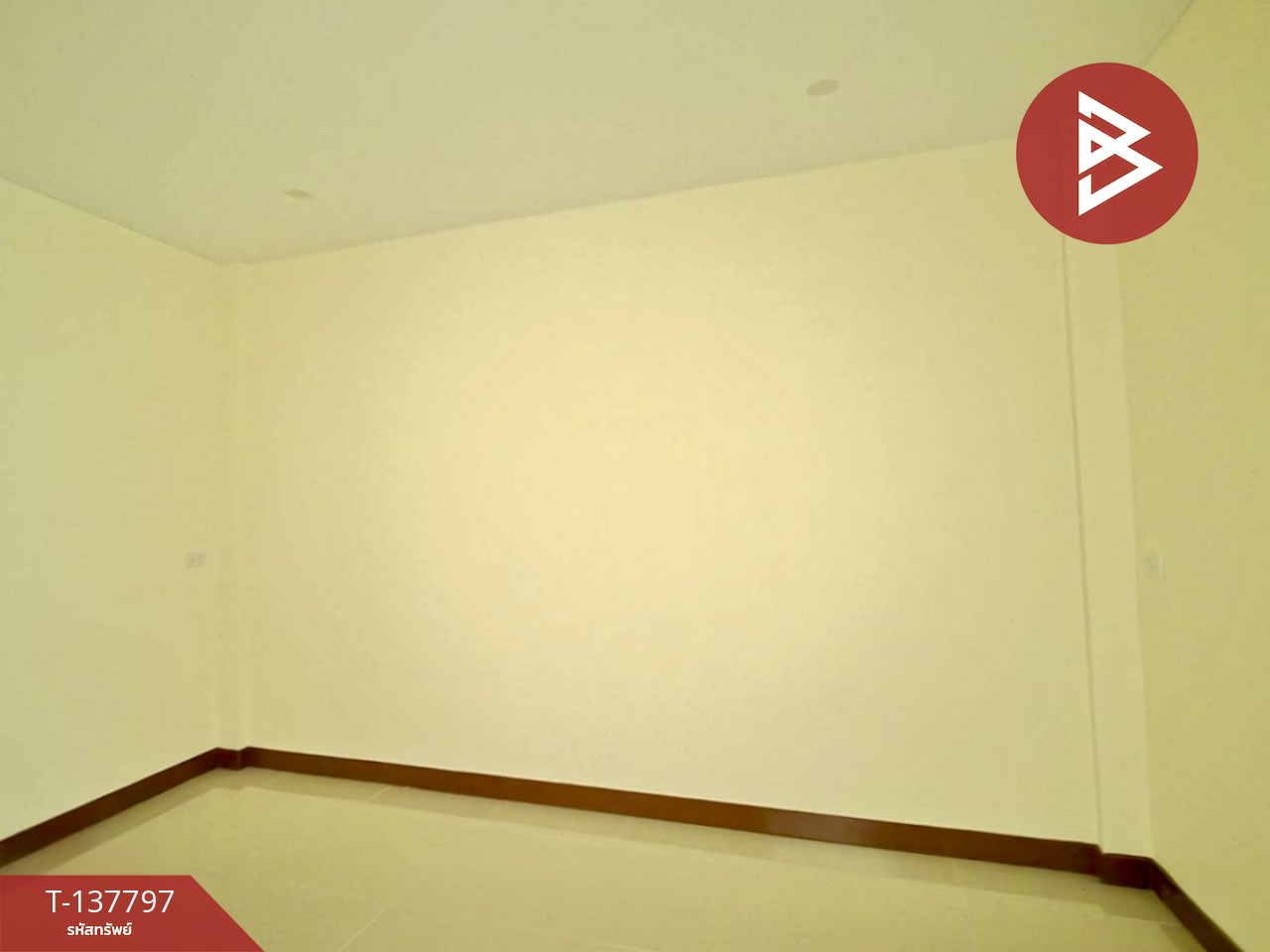 ขายทาวน์เฮ้าส์ชั้นเดียว เนื้อที่ 17.9 ตร.วา นายายอาม จันทบุรี 6