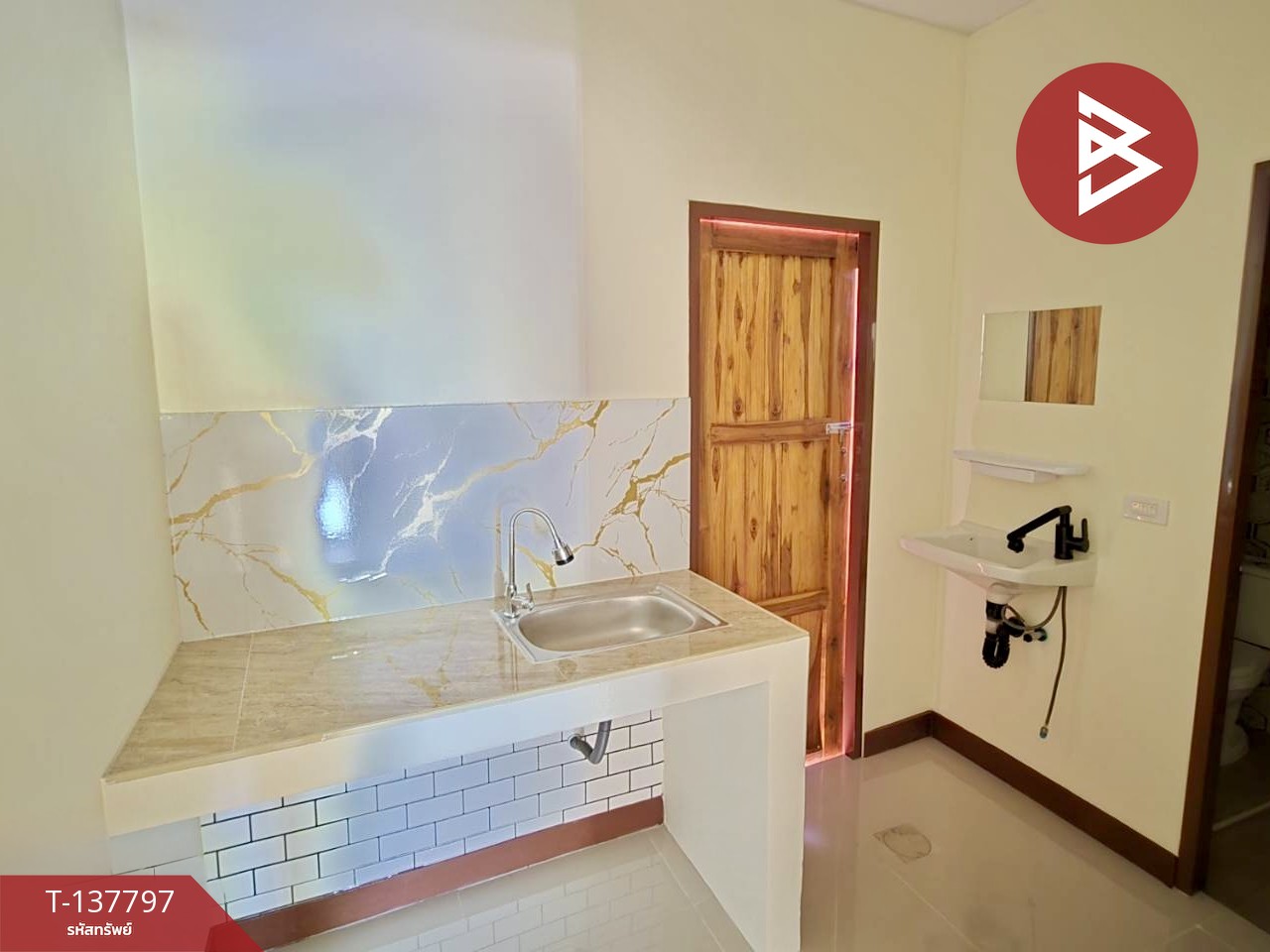 ขายทาวน์เฮ้าส์ชั้นเดียว เนื้อที่ 17.9 ตร.วา นายายอาม จันทบุรี 8