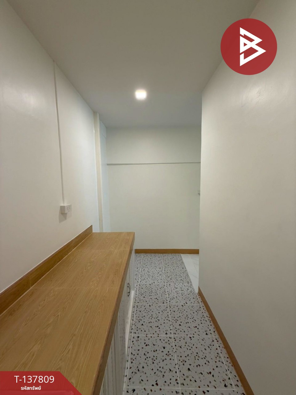 ขายทาวน์เฮ้าส์ หมู่บ้านเพชรงาม เทศบาลบางปู60 ท้ายบ้าน สมุทรปราการ 9