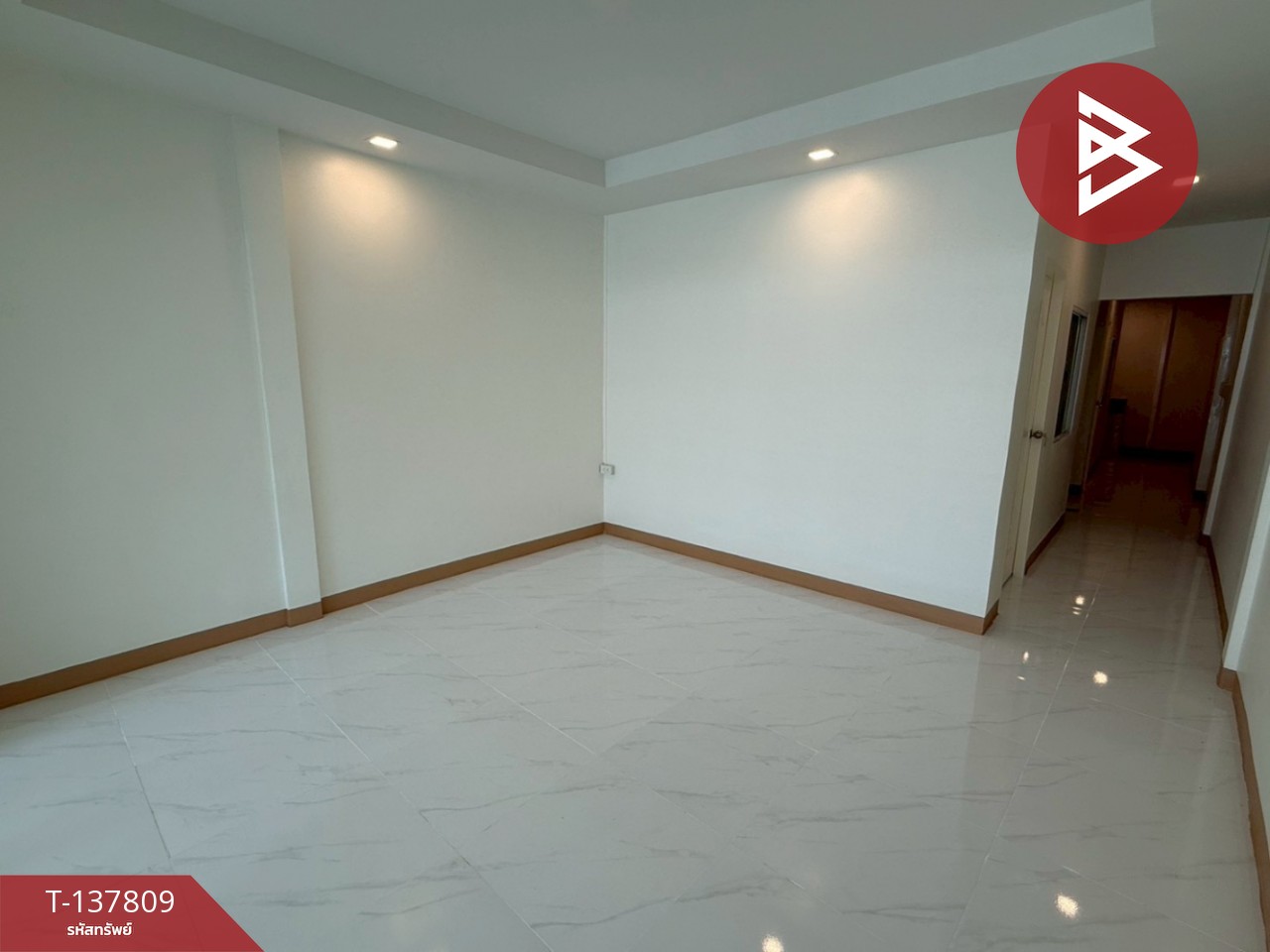 ขายทาวน์เฮ้าส์ หมู่บ้านเพชรงาม เทศบาลบางปู60 ท้ายบ้าน สมุทรปราการ 4