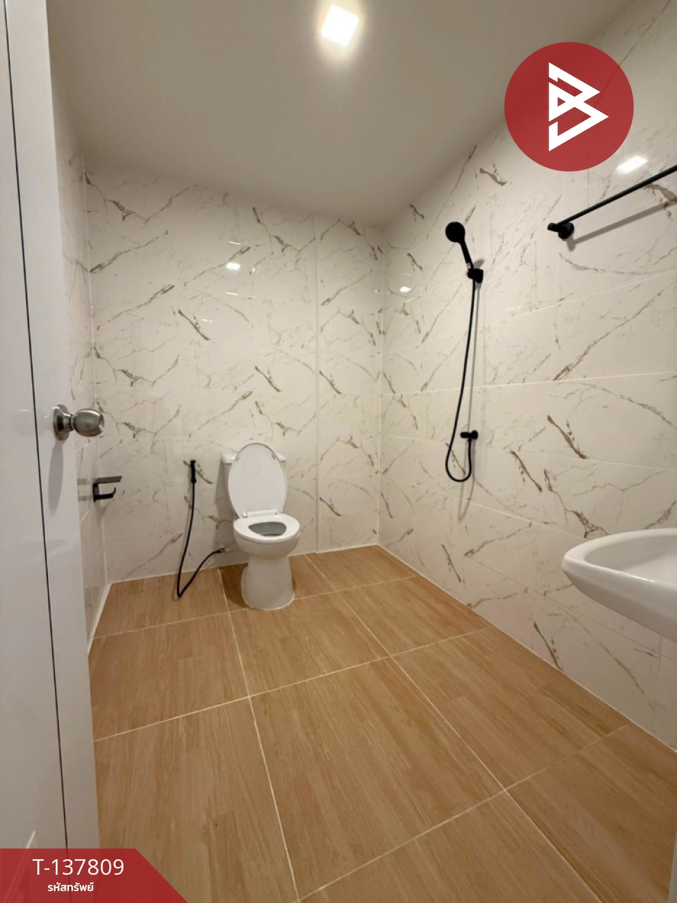 ขายทาวน์เฮ้าส์ หมู่บ้านเพชรงาม เทศบาลบางปู60 ท้ายบ้าน สมุทรปราการ 10