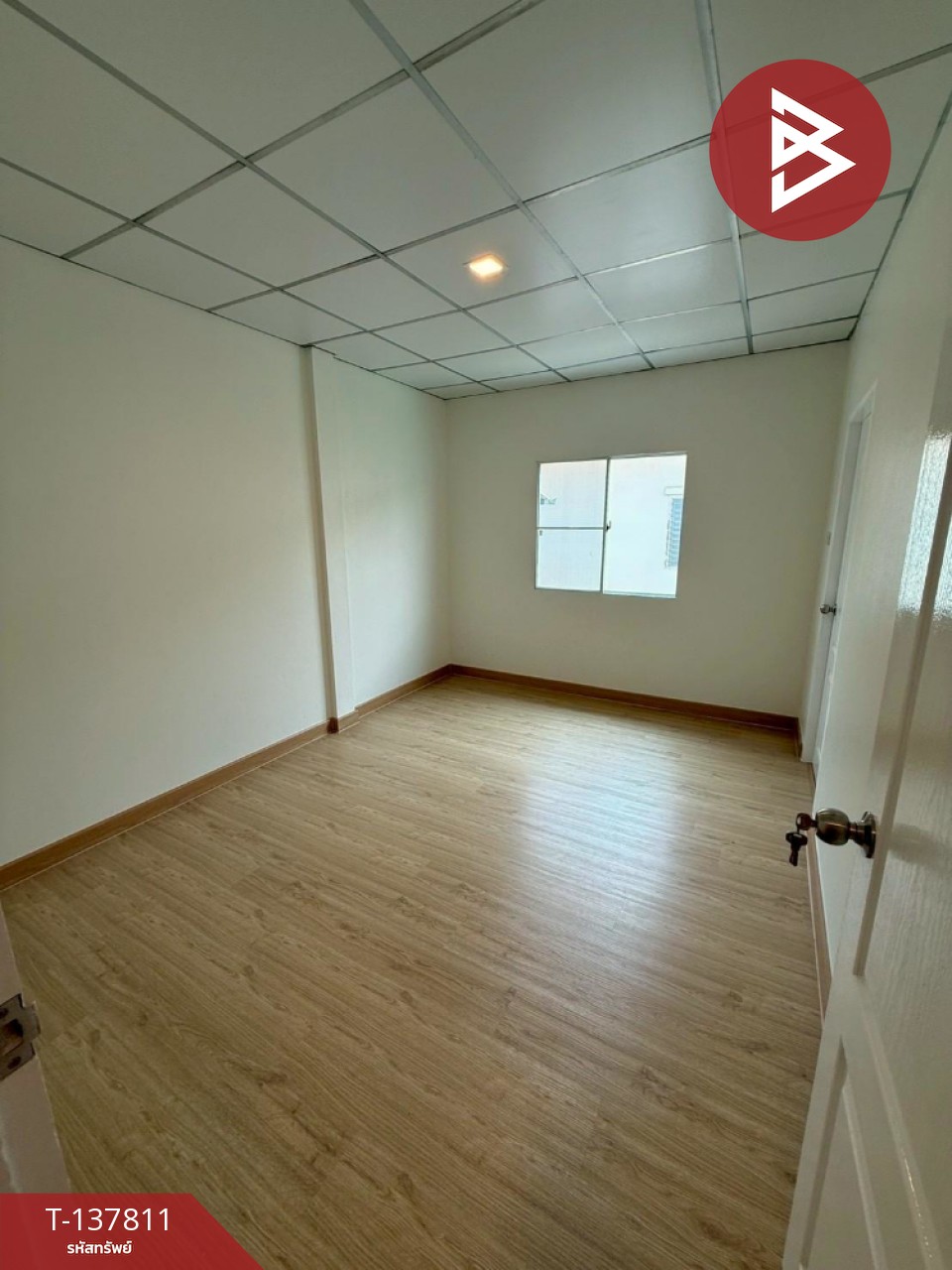 ขายทาวน์เฮ้าส์ หมู่บ้านวโรชา4 บางเสาธง สมุทรปราการ พร้อมเข้าอยู่ 9