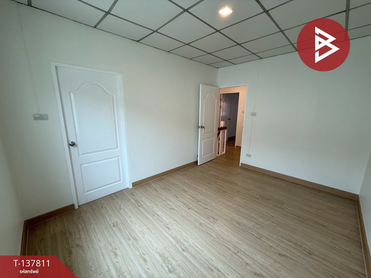 ขายทาวน์เฮ้าส์ หมู่บ้านวโรชา4 บางเสาธง สมุทรปราการ พร้อมเข้าอยู่ 8