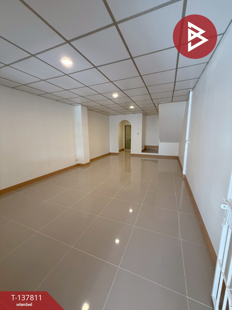 ขายทาวน์เฮ้าส์ หมู่บ้านวโรชา4 บางเสาธง สมุทรปราการ พร้อมเข้าอยู่ 4