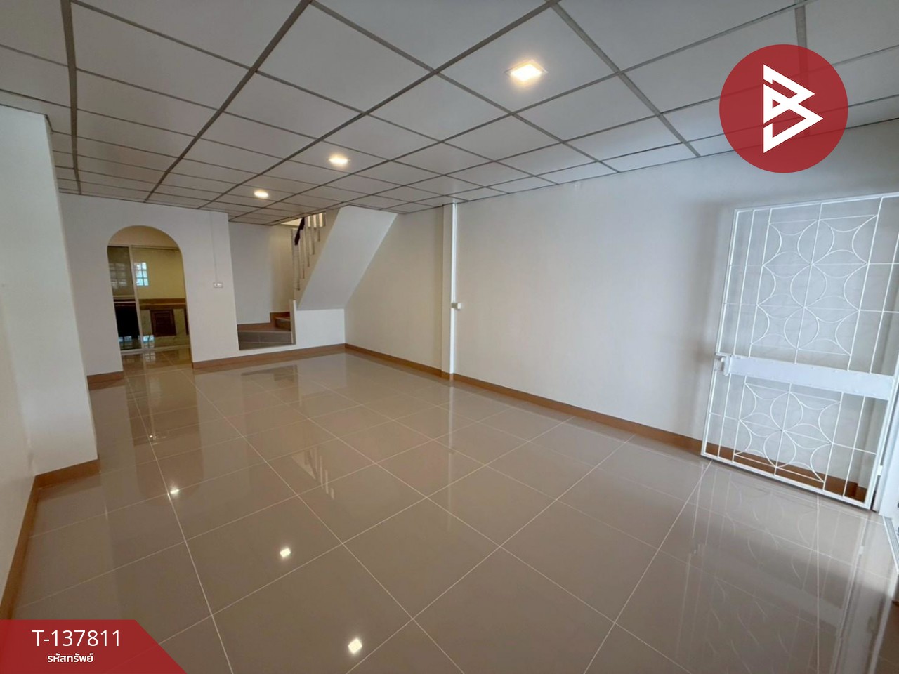 ขายทาวน์เฮ้าส์ หมู่บ้านวโรชา4 บางเสาธง สมุทรปราการ พร้อมเข้าอยู่ 5