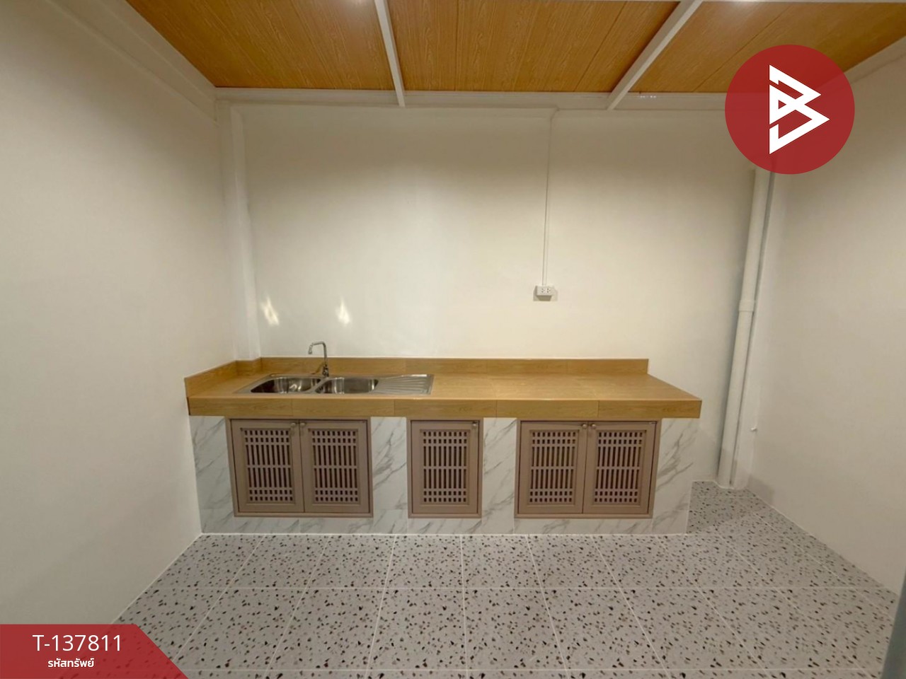 ขายทาวน์เฮ้าส์ หมู่บ้านวโรชา4 บางเสาธง สมุทรปราการ พร้อมเข้าอยู่ 6