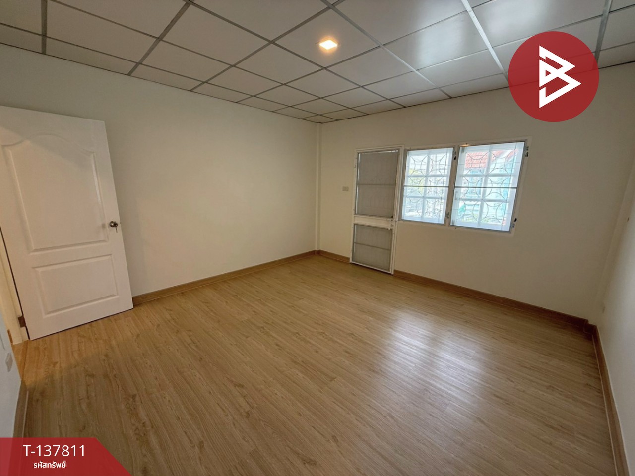 ขายทาวน์เฮ้าส์ หมู่บ้านวโรชา4 บางเสาธง สมุทรปราการ พร้อมเข้าอยู่ 11