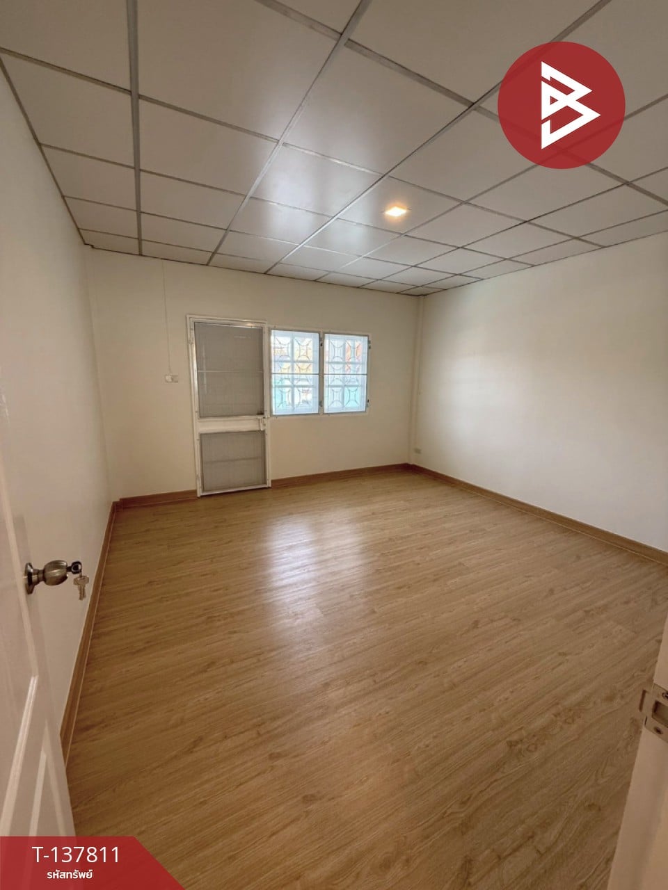 ขายทาวน์เฮ้าส์ หมู่บ้านวโรชา4 บางเสาธง สมุทรปราการ พร้อมเข้าอยู่ 10