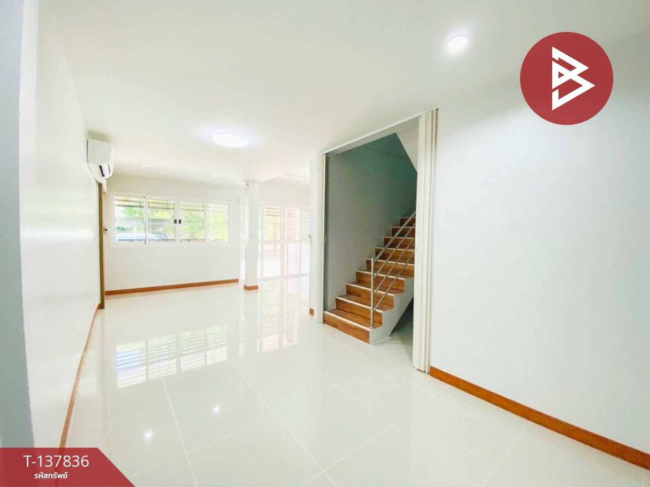 ขายทาวน์เฮ้าส์ หมู่บ้านมิราเคิล วิลเลจ สมุทรสาคร 8