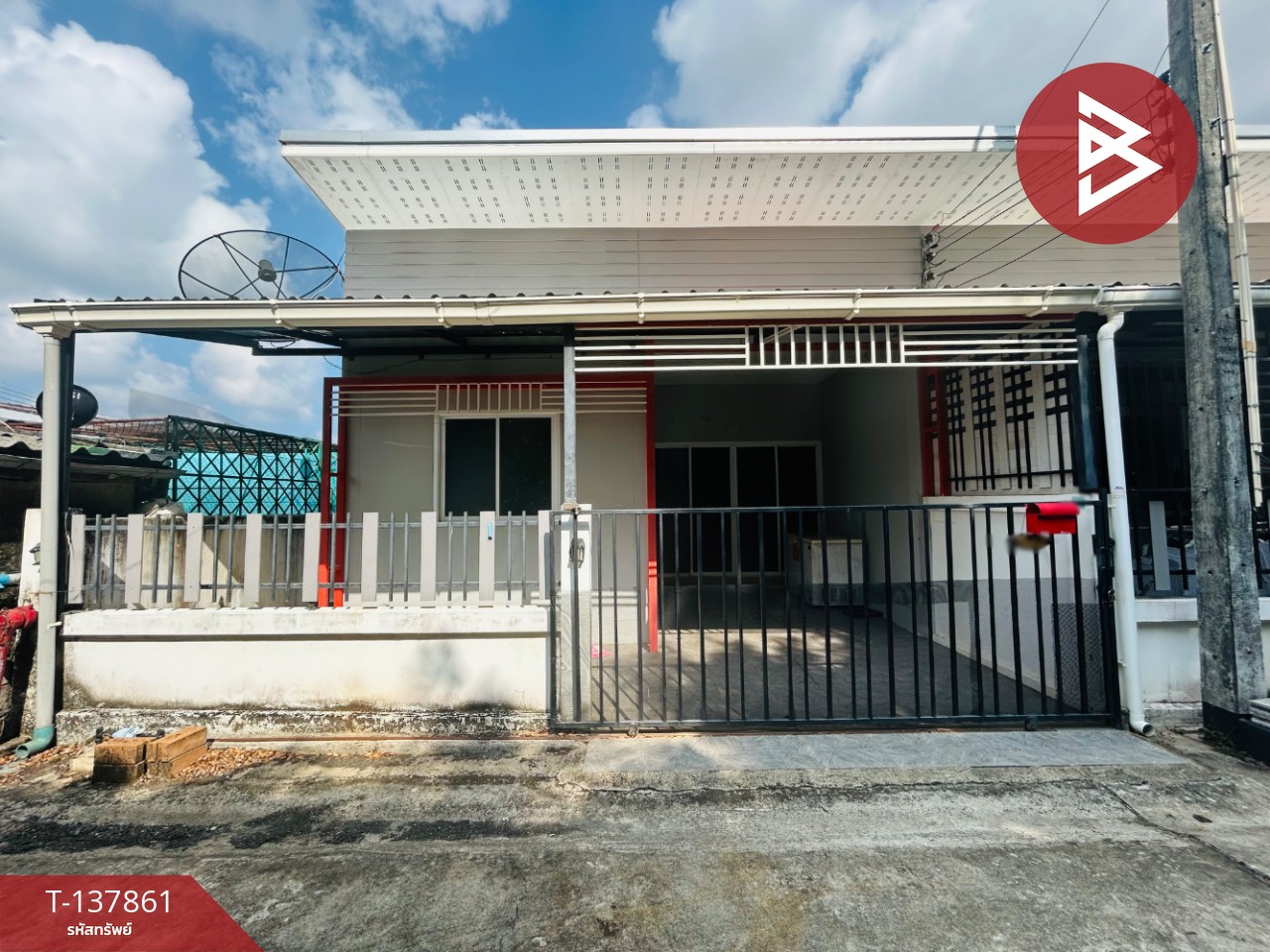 ขายทาวน์เฮ้าส์ชั้นเดียว เนื้อที่ 22.2 ตารางวา หมู่บ้านสวย เกาะขวาง จันทบุรี ทำเลดีแหล่งชุมชน 1