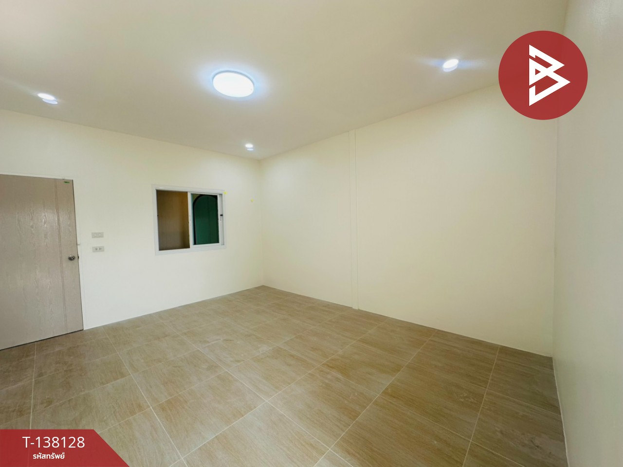 ขายทาวน์เฮ้าส์ หมู่บ้านการเคหะ 1 ซ.9 ท่าช้าง จันทบุรี 7