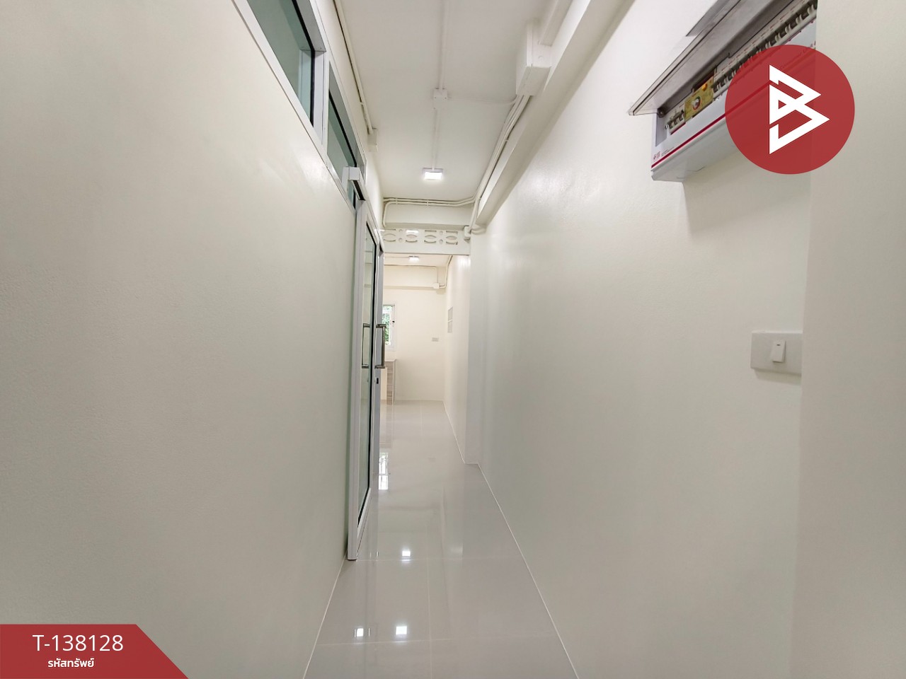 ขายทาวน์เฮ้าส์ หมู่บ้านการเคหะ 1 ซ.9 ท่าช้าง จันทบุรี 9