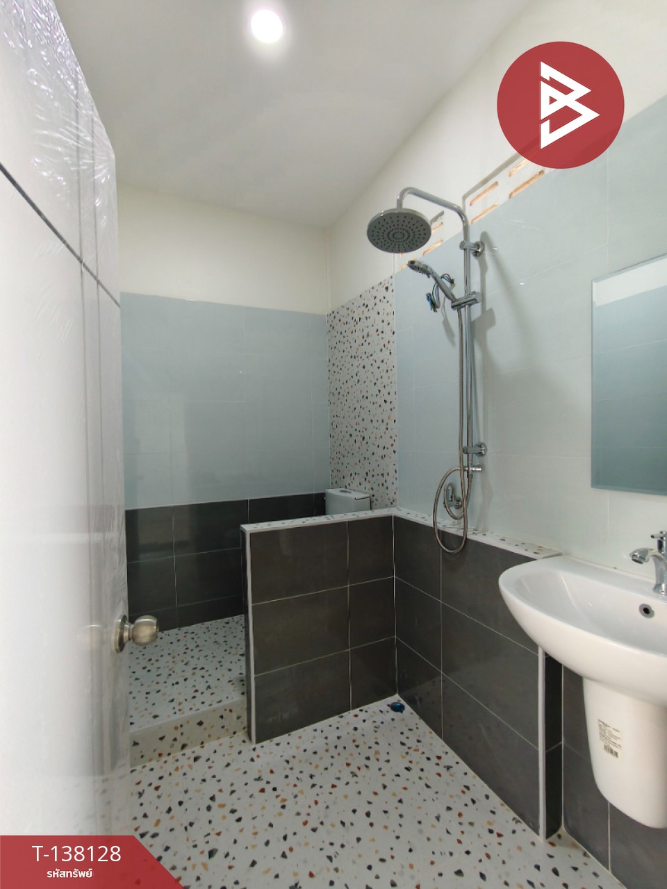 ขายทาวน์เฮ้าส์ หมู่บ้านการเคหะ 1 ซ.9 ท่าช้าง จันทบุรี 11