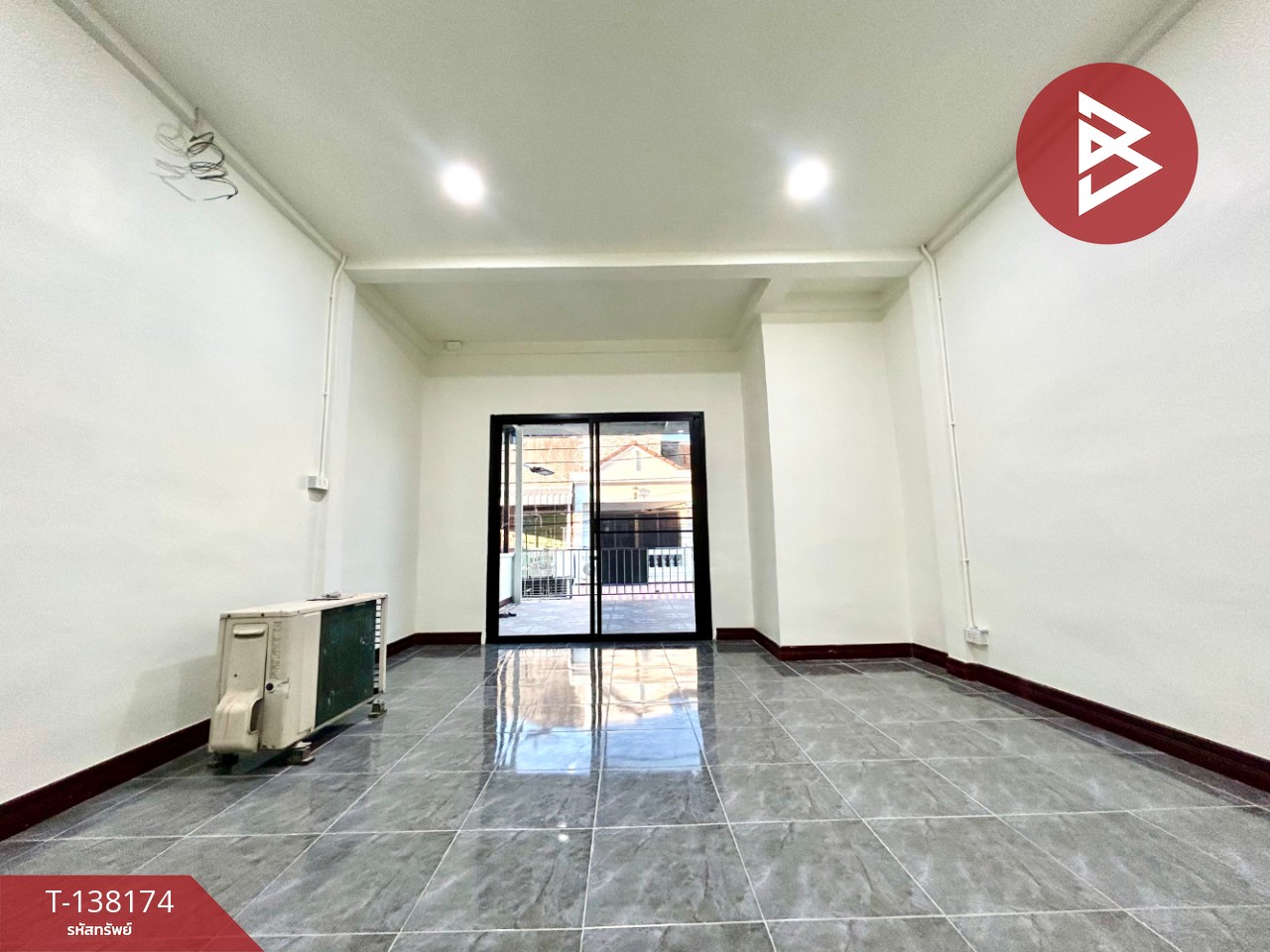 ขายทาวน์เฮ้าส์ หมู่บ้านร่มโพธิ์ 3 ซอยศรีด่าน 15-17 ศรีนครินทร์ รีโนเวทใหม่ 8