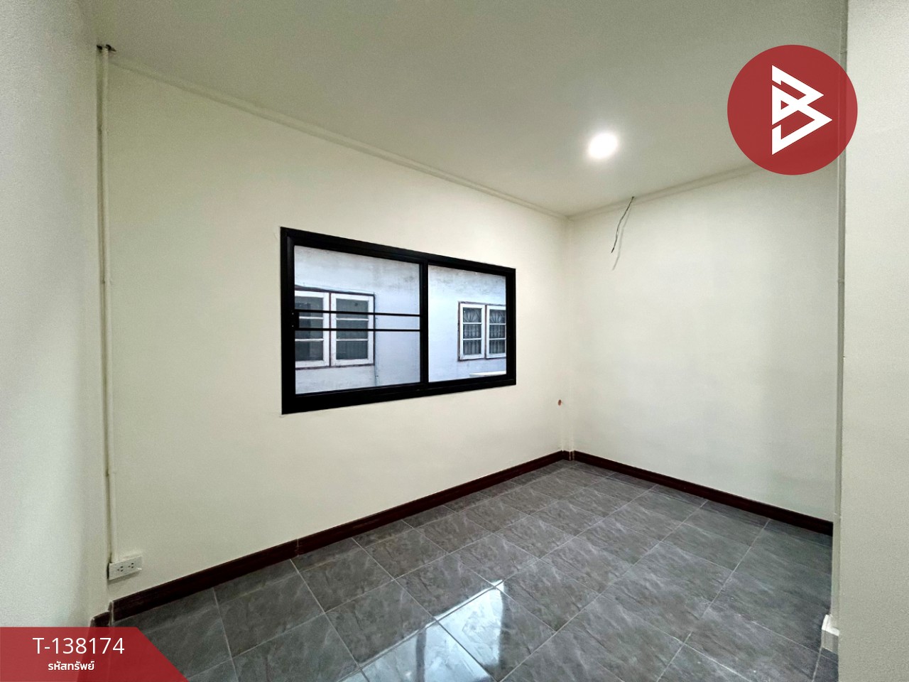 ขายทาวน์เฮ้าส์ หมู่บ้านร่มโพธิ์ 3 ซอยศรีด่าน 15-17 ศรีนครินทร์ รีโนเวทใหม่ 10