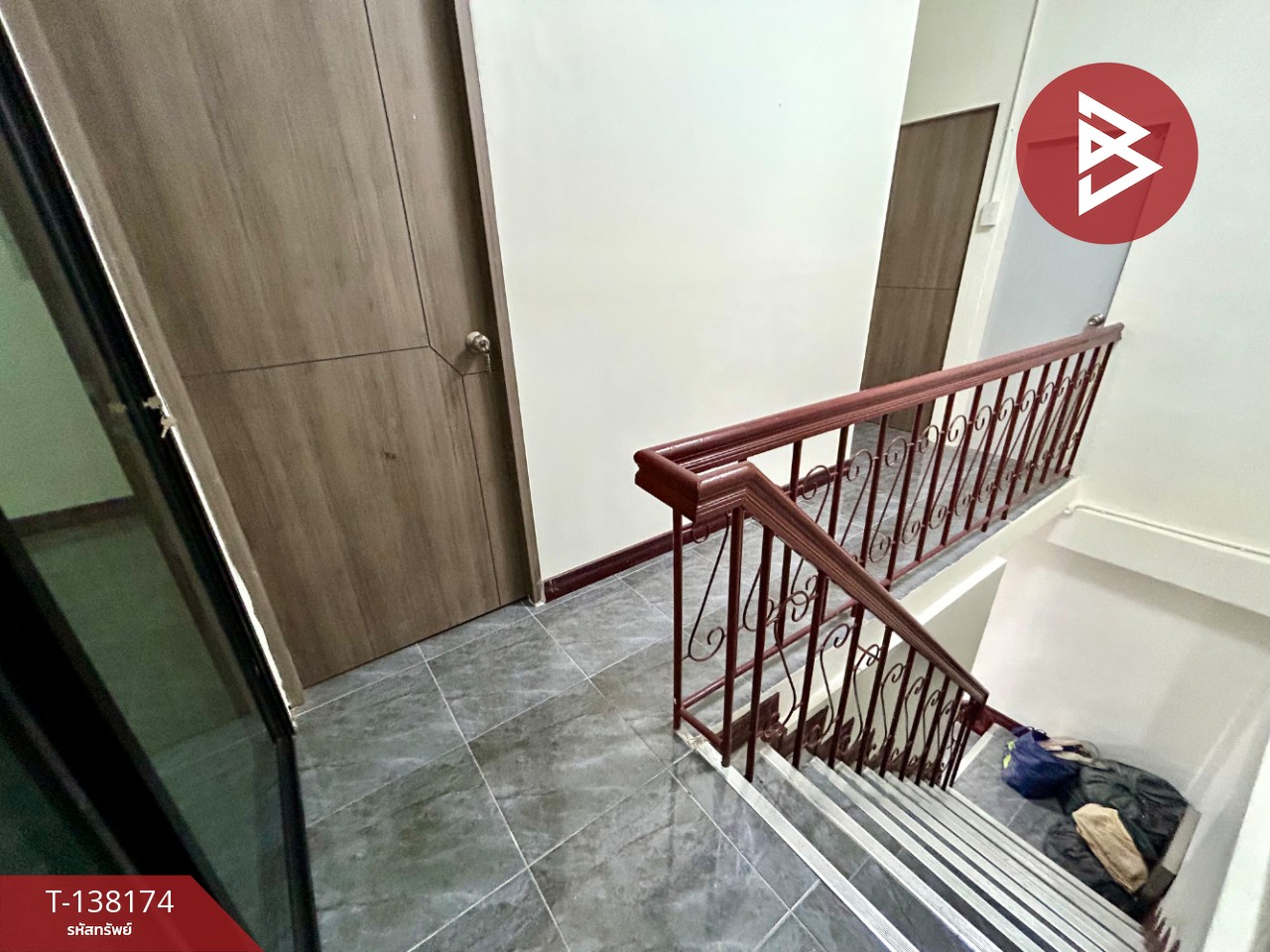 ขายทาวน์เฮ้าส์ หมู่บ้านร่มโพธิ์ 3 ซอยศรีด่าน 15-17 ศรีนครินทร์ รีโนเวทใหม่ 7