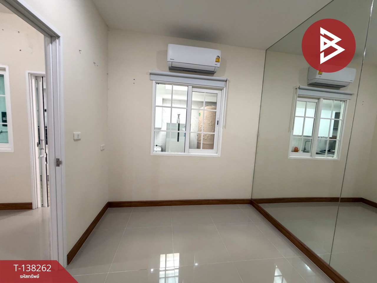 ขายทาวน์เฮ้าส์ หมู่บ้านโกลเด้นทาวน์ สุขุมวิท-สถานีรถไฟฟ้าแบริ่ง สำโรง สมุทรปราการ พร้อมอยู่ 12