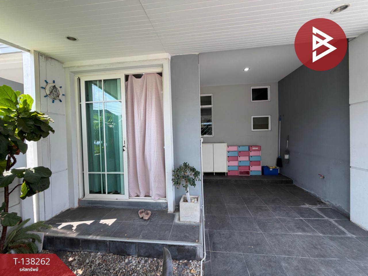 ขายทาวน์เฮ้าส์ หมู่บ้านโกลเด้นทาวน์ สุขุมวิท-สถานีรถไฟฟ้าแบริ่ง สำโรง สมุทรปราการ พร้อมอยู่ 2