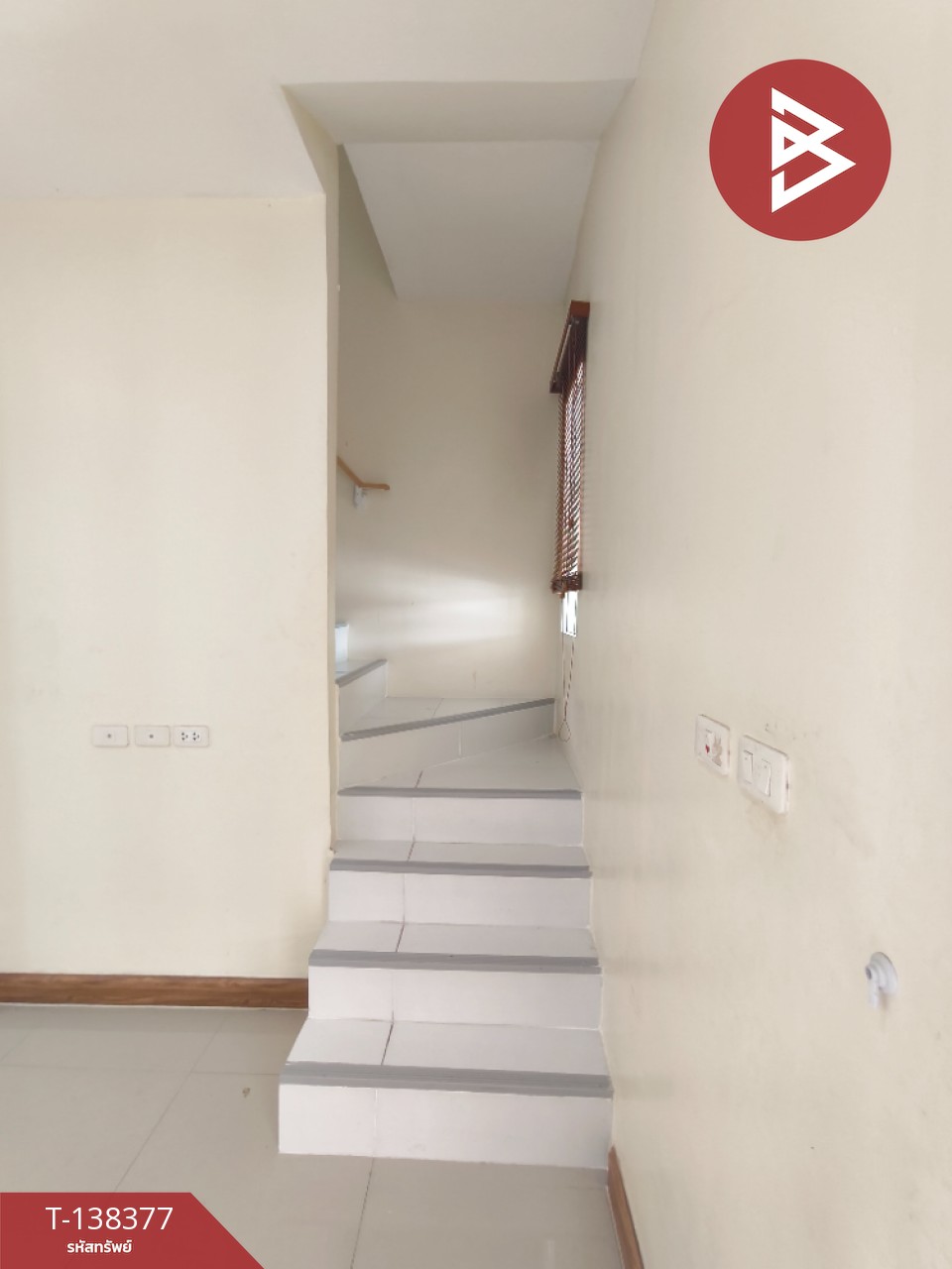 ขายทาวน์เฮ้าส์ หมู่บ้านโกลเด้นทาวน์ พระราม2 (Golden Town Rama2) สมุทรสาคร 7