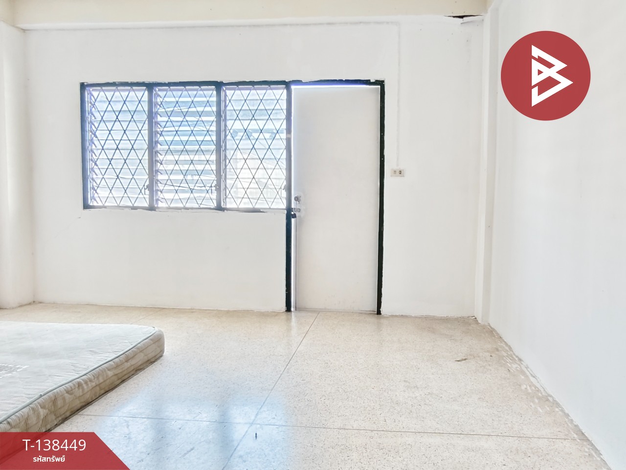 ขายอาคารพาณิชย์หลังมุม 2 ชั้น ต.โพธิ์เสด็จ นครศรีธรรมราช อยู่ใกล้โรงพยาบาลสัตว์สะพานยาว 7