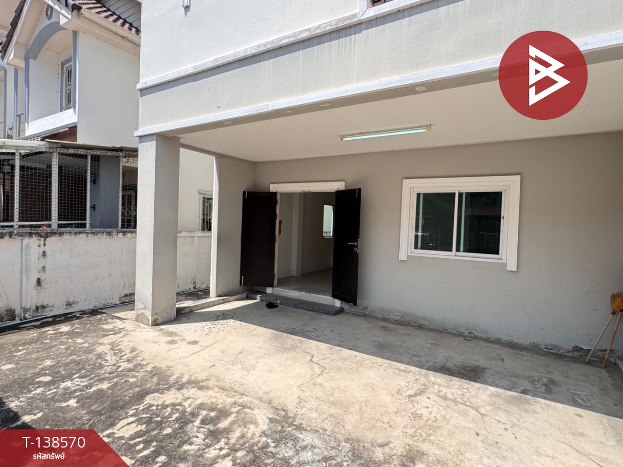 ขายบ้านแฝดหลังริม เนื้อที่ 37 ตร.วา ชะอำ เพชรบุรี 2