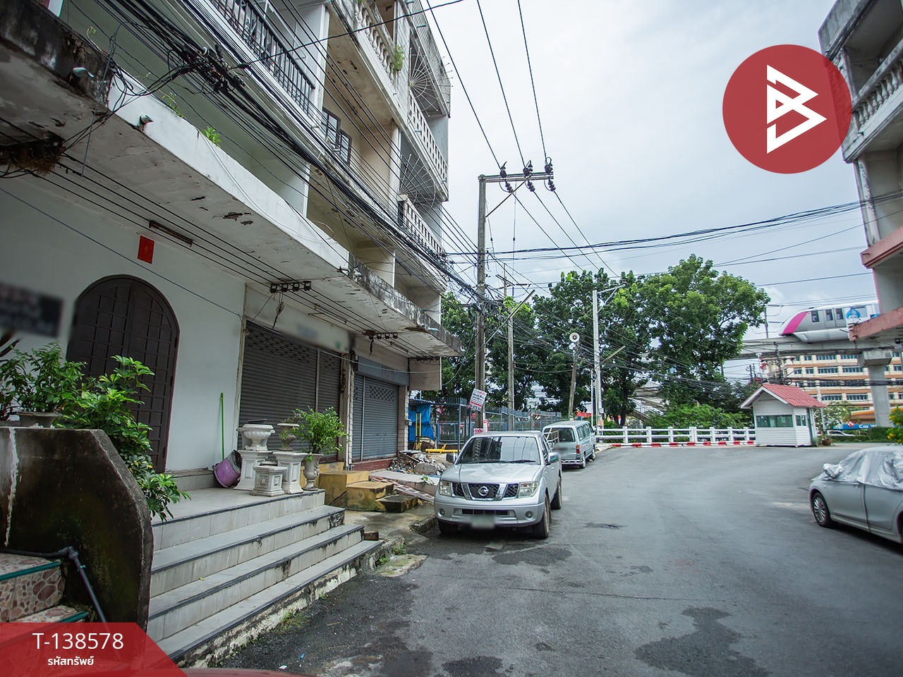 ขายอาคารพาณิชย์ 4 ชั้น หมู่บ้านสินธานี 2 รามอินทรา 119 กรุงเทพมหานคร 2