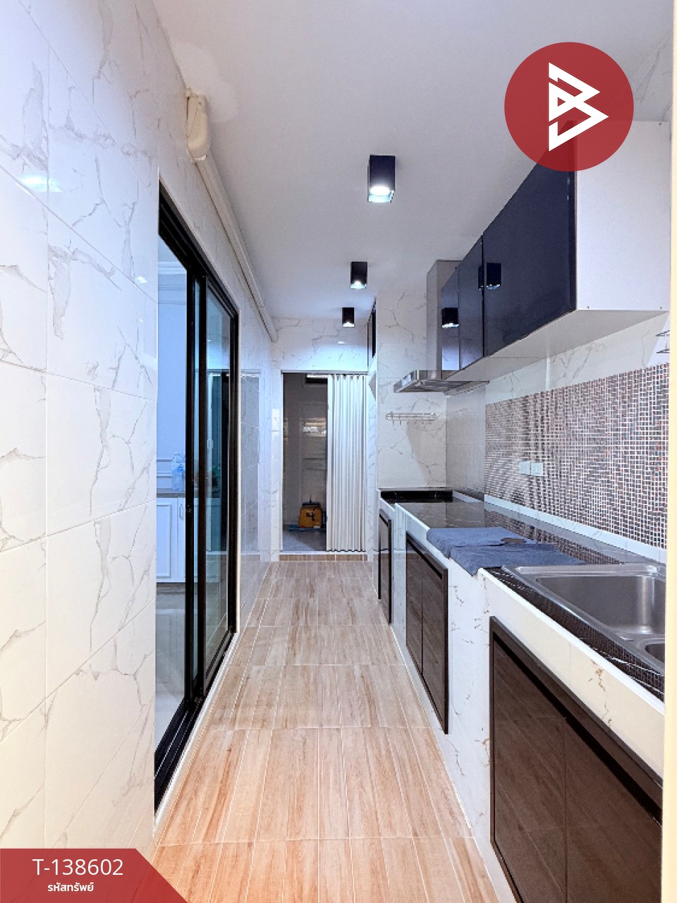 ขายด่วนบ้านแฝดหลังมุม หมู่บ้านเรสท์ วิลเลจ บางนา ซอยวัดสลุด สมุทรปราการ 7