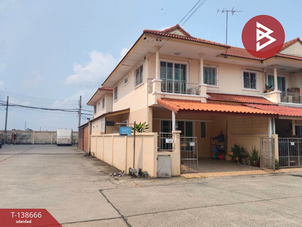 ขายทาวน์เฮ้าส์ หมู่บ้านสุริยา เพอร์เฟค บางนา กม.5 (Suriya Perfect Bangna Km.5) สมุทรปราการ 2