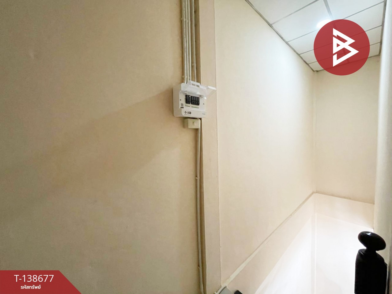 ขายทาวน์เฮ้าส์ 2 ชั้นพร้อมผู้เช่า เนื้อที่ 24.4 ตร.วา สนามจันทร์ นครปฐม 8