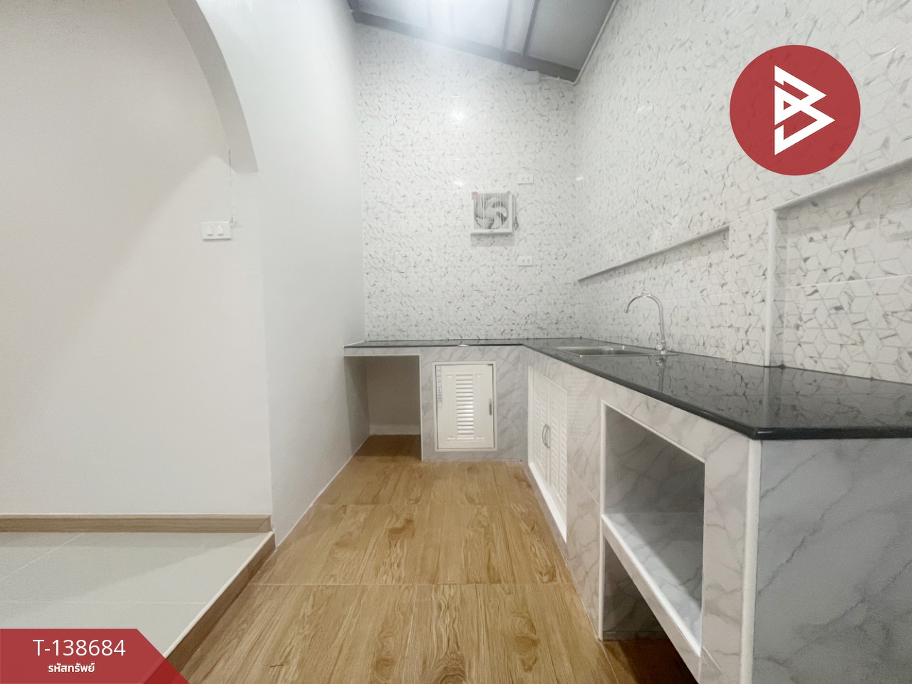 ขายทาวน์เฮ้าส์ 2 ชั้น หมู่บ้านเทพนครทาวน์ เทพารักษ์ กม.4 (ศรีสมิตร) สมุทรปราการ รีโนเวทใหม่ 9