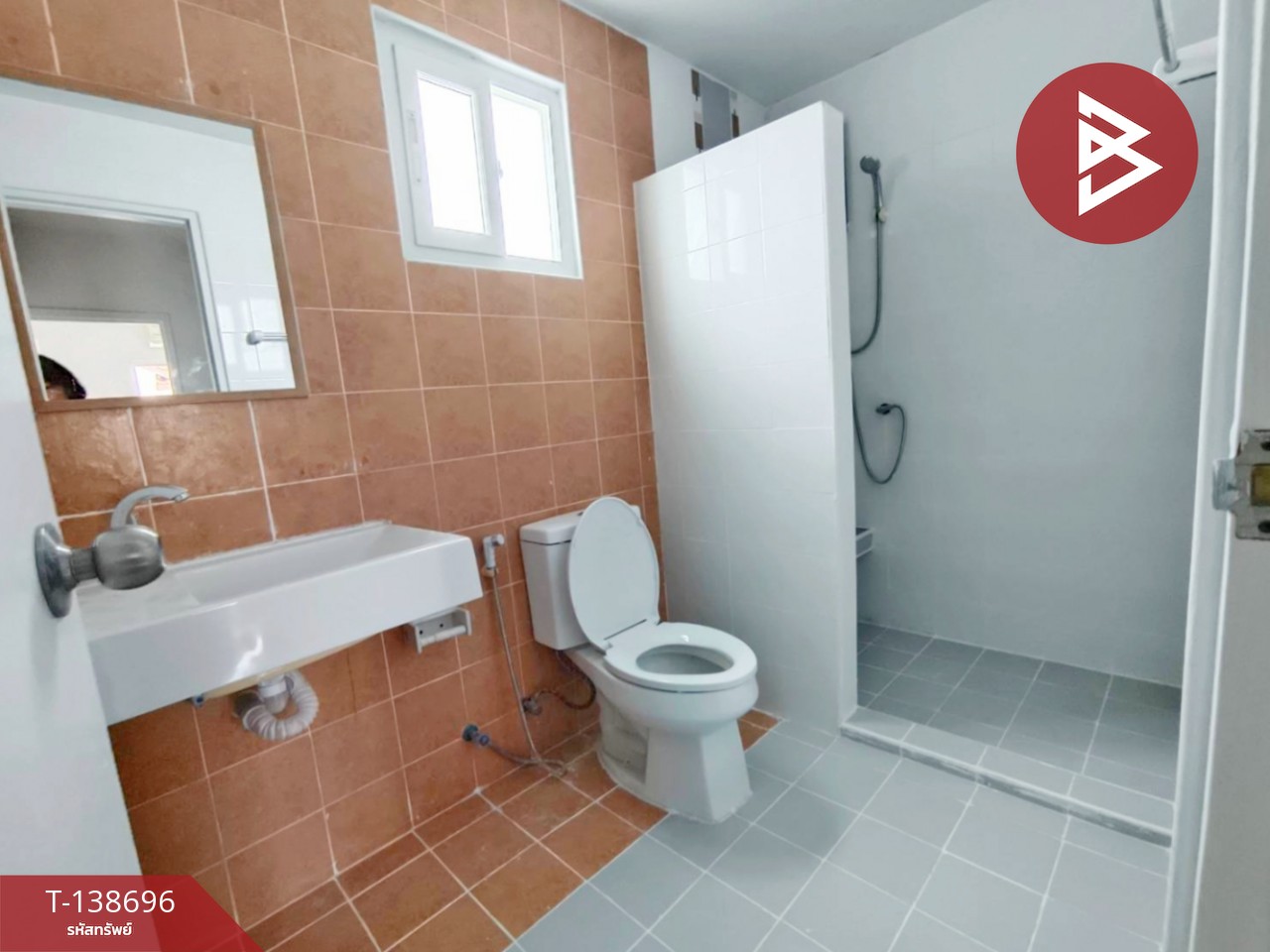 ขายทาวน์เฮ้าส์ หมู่บ้านเดอะคอนเนค8 วงแหวน-บางนา กม.10 (The Connect8) สมุทรปราการ 9