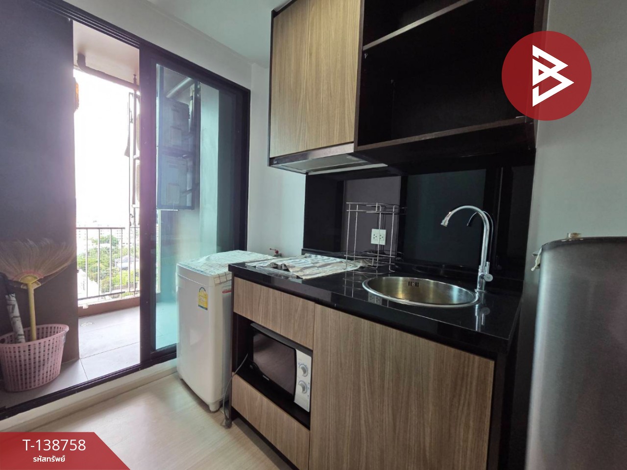 ขายคอนโด เดอะแกลเลอรี่ แบริ่ง (The Gallery Bearing) พร้อมเฟอร์นิเจอร์ 9