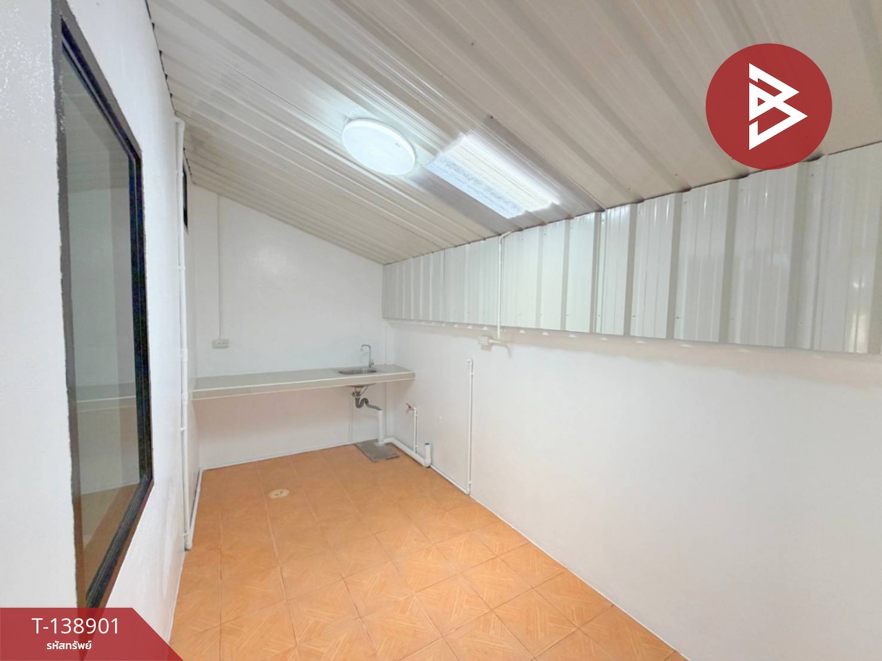 ขายทาวน์เฮ้าส์ 2 ชั้น เนื้อที่ 17.9 ตร.วา บ้านคานรูด ต.เกวียนหัก อ.ขลุง จันทบุรี 4