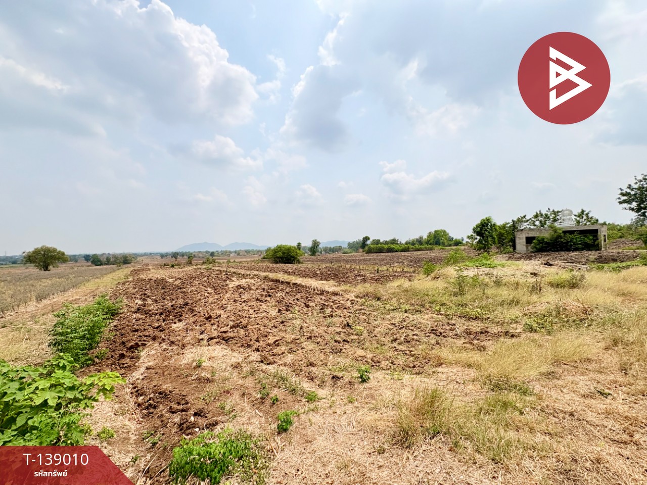 ขายที่ดิน เนื้อที่ 13 ไร่ 7 ตร.วา ตากฟ้า นครสวรรค์ 1