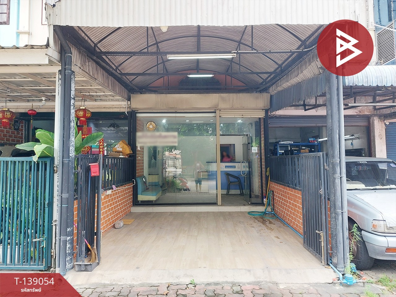 ขายอาคารพาณิชย์ 4.5 ชั้น เนื้อที่ 19 ตร.วา ถ.นาคนิวาส ลาดพร้าว กรุงเทพฯ 4