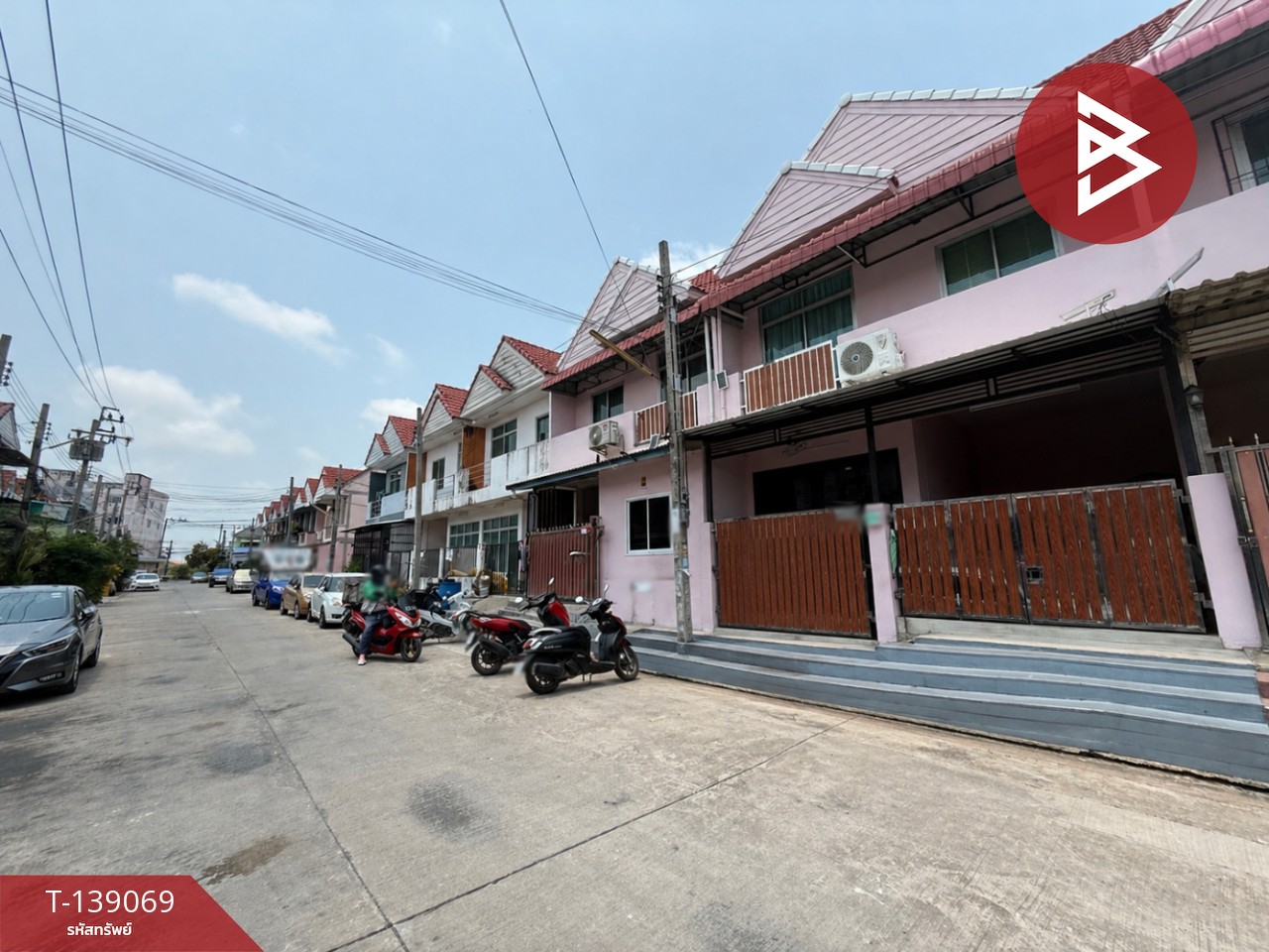 ขายทาวน์เฮ้าส์ หมู่บ้านรุ่งเรืองวิลเลจ ประชาอุทิศ 90 พระสมุทรเจดีย์ สมุทรปราการ 2