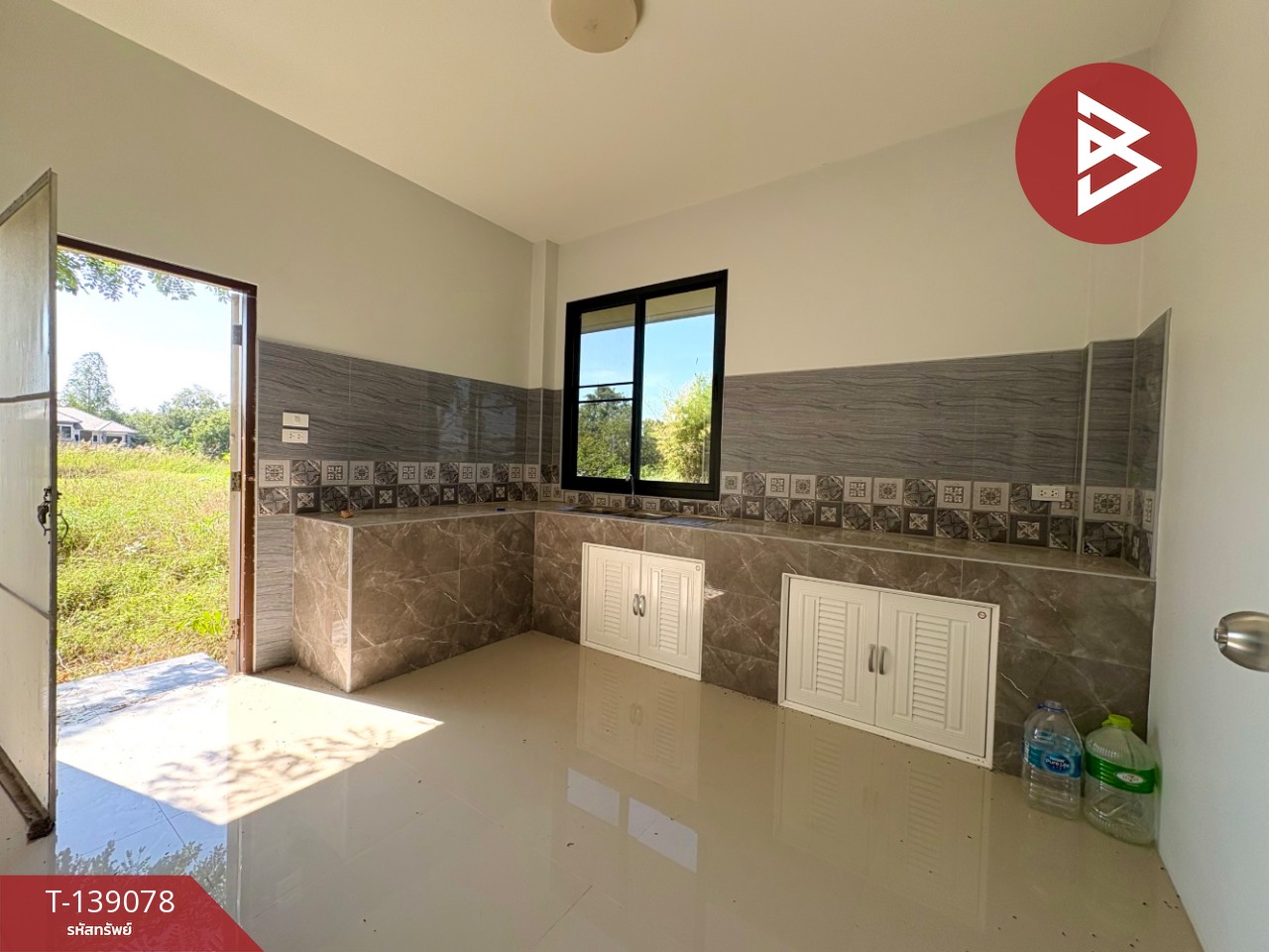 ขายบ้านเดี่ยว เนื้อที่ 200 ตารางวา ต.หนองกระโดน นครสวรรค์ 8