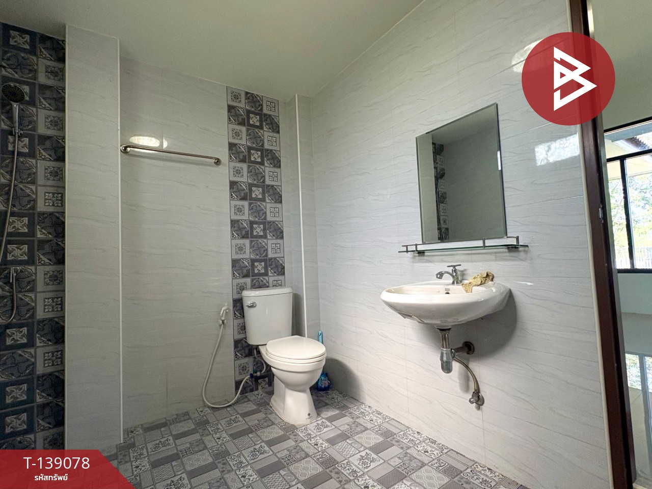 ขายบ้านเดี่ยว เนื้อที่ 200 ตารางวา ต.หนองกระโดน นครสวรรค์ 6