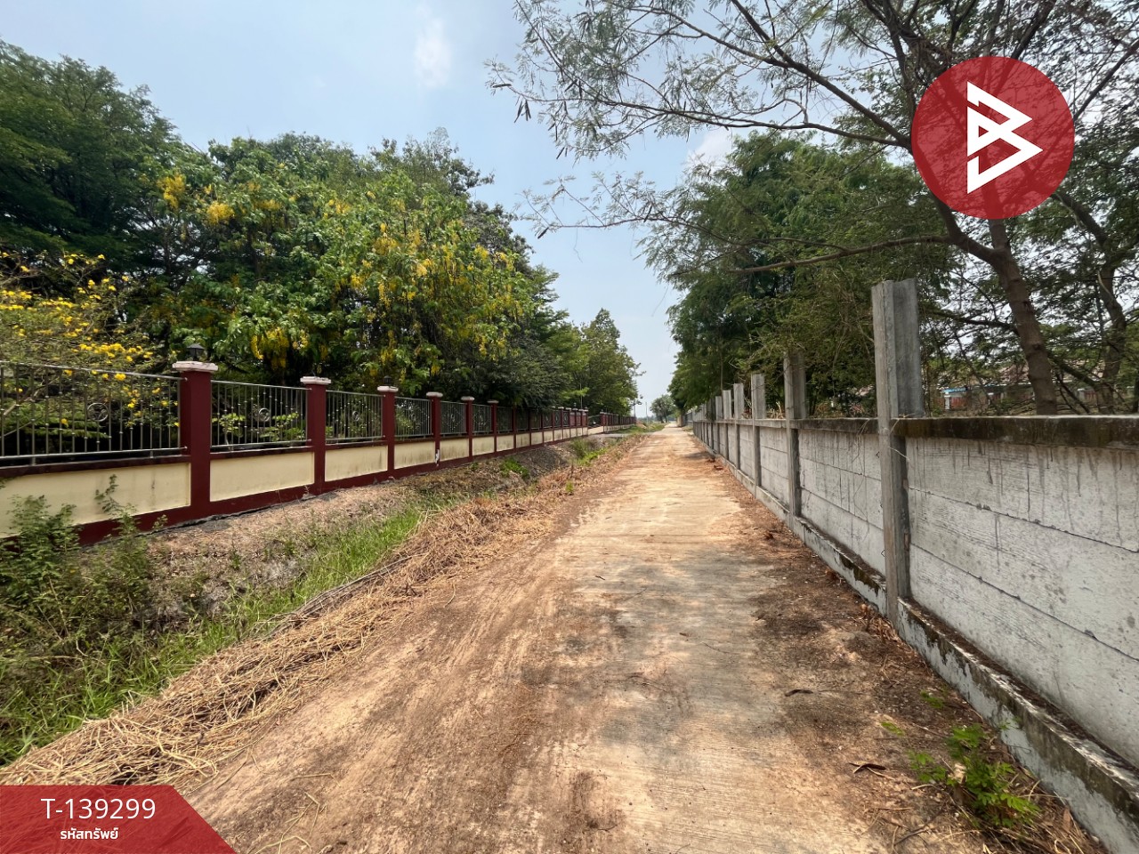 ขายบ้านเดี่ยวพร้อมที่ดิน เนื้อที่ 4 ไร่ อ.ดอนเจดีย์ จ.สุพรรณบุรี ทำเลดี 13